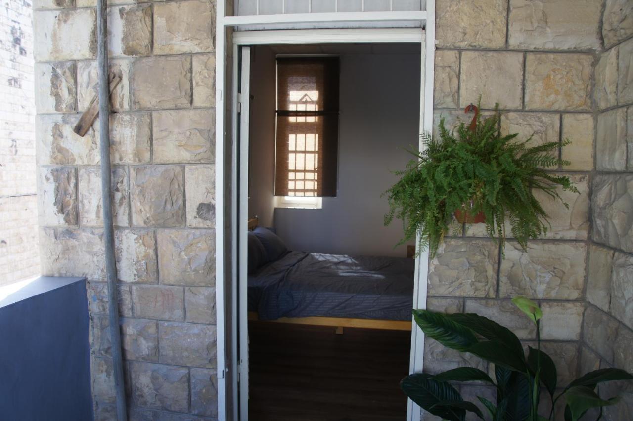 City Hall Hostel Хайфа Экстерьер фото